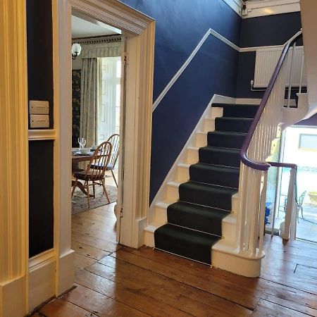 Spacious Town House With Swimming Pool Plymouth Eksteriør billede