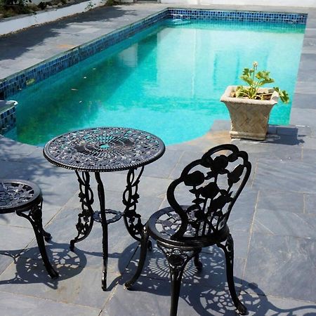 Spacious Town House With Swimming Pool Plymouth Eksteriør billede